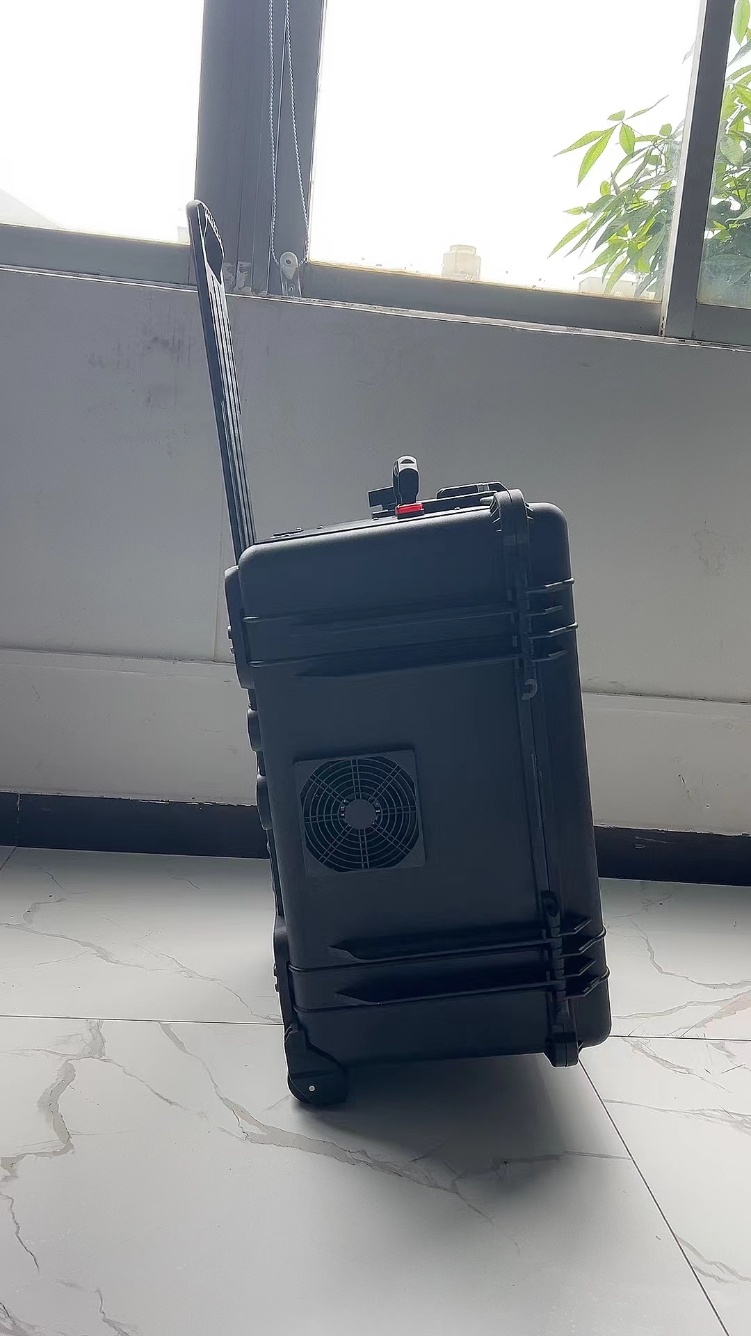蕉城手拉箱型移动通信干扰器
